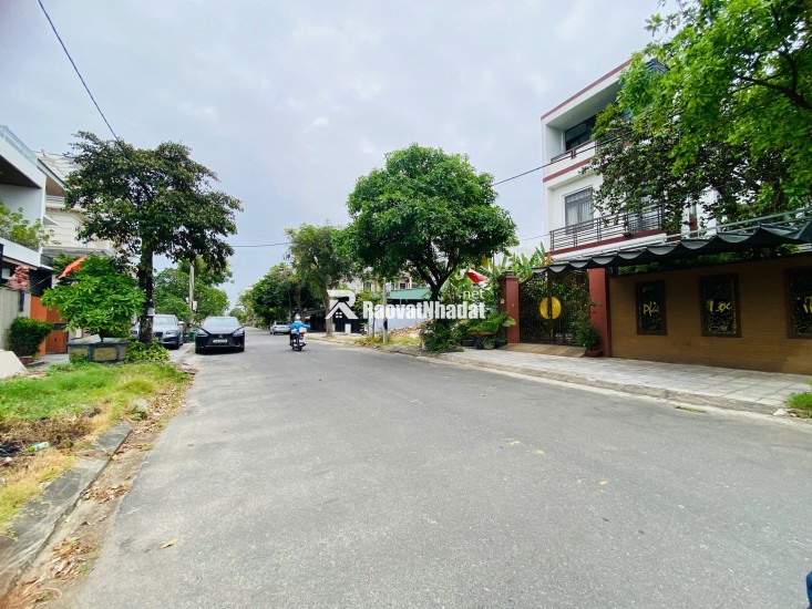 ĐÀ NẴNG - Bán đất khu Biệt thự ANH THƠ - NAM VIỆT Á
DT 300m2